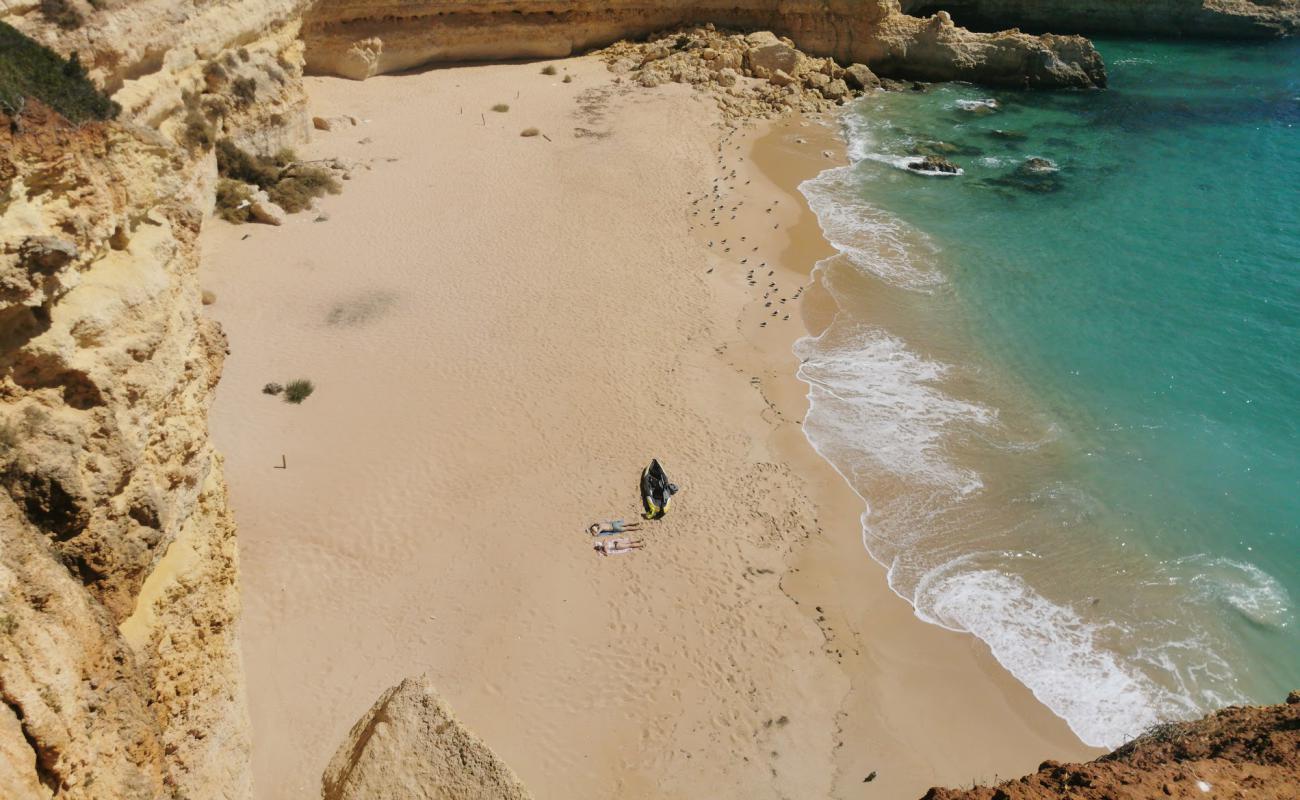 Praia do Pontal'in fotoğrafı i̇nce kahverengi kum yüzey ile