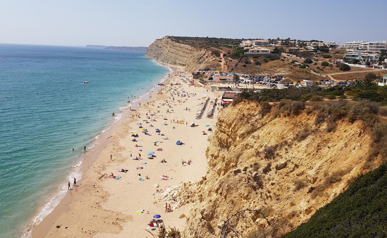 Praia de Porto de Mos'in fotoğrafı i̇nce bej kum yüzey ile