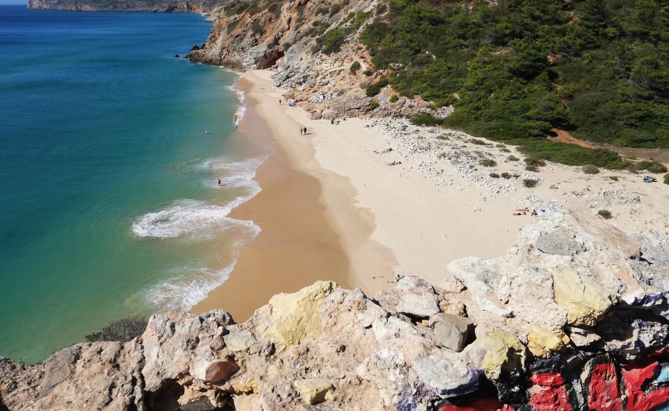 Praia da Figueira'in fotoğrafı parlak ince kum yüzey ile