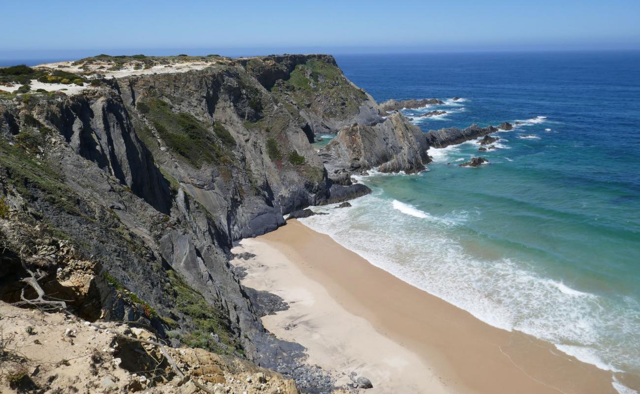 Praia dos Machados'in fotoğrafı i̇nce bej kum yüzey ile
