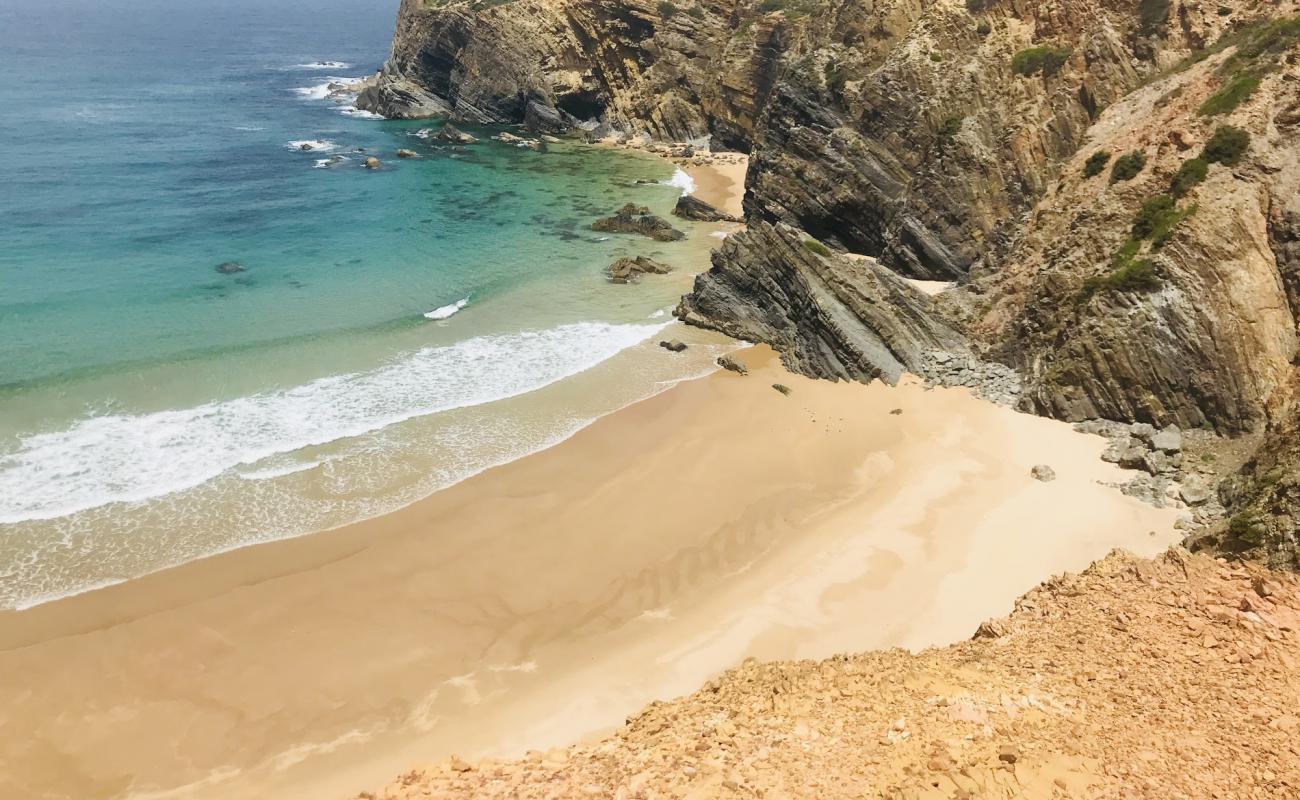 Praia do Tonel'in fotoğrafı parlak ince kum yüzey ile