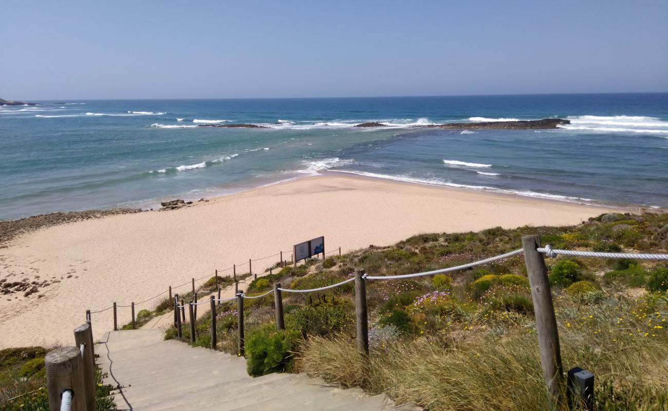 Praia das Furnas'in fotoğrafı i̇nce bej kum yüzey ile