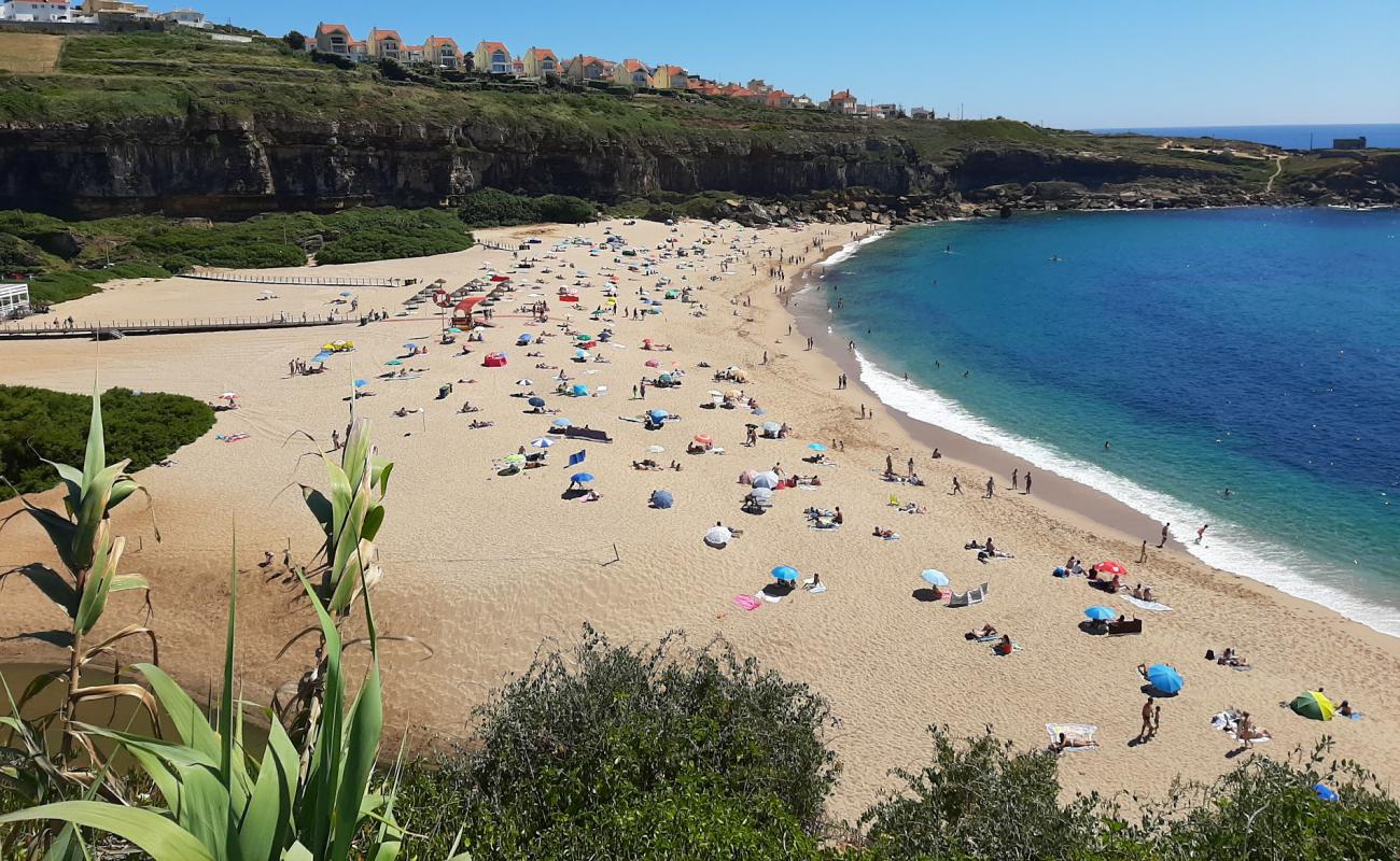 Praia de Sao Lourenco'in fotoğrafı açık bej kum yüzey ile