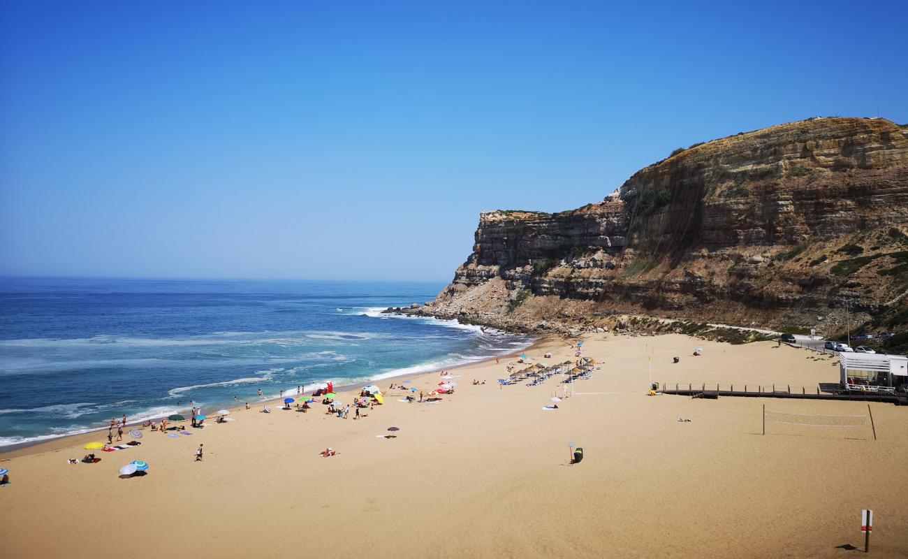 Praia da Calada'in fotoğrafı i̇nce bej kum yüzey ile