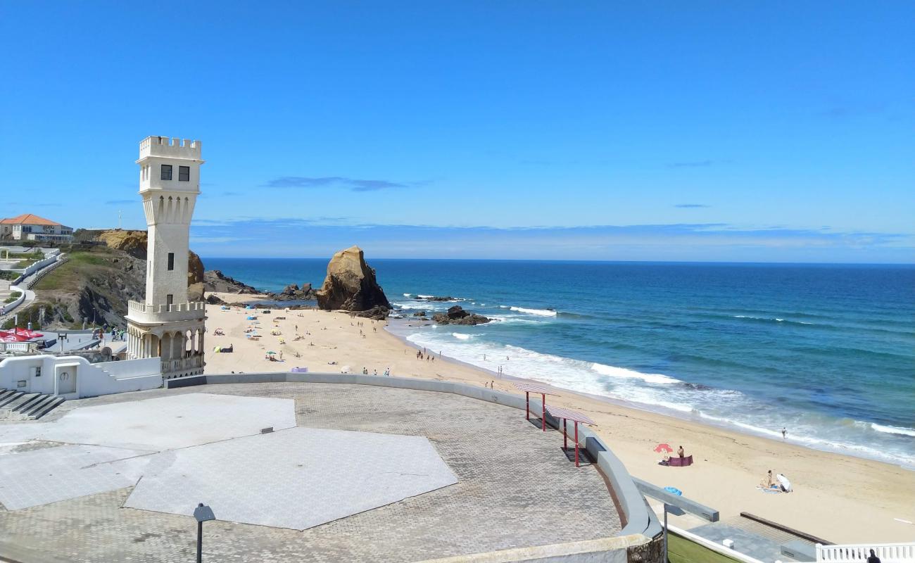Praia de Santa Cruz'in fotoğrafı i̇nce bej kum yüzey ile