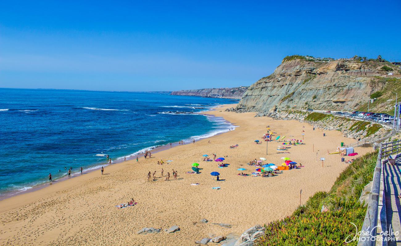 Praia de Porto Dinheiro'in fotoğrafı i̇nce bej kum yüzey ile