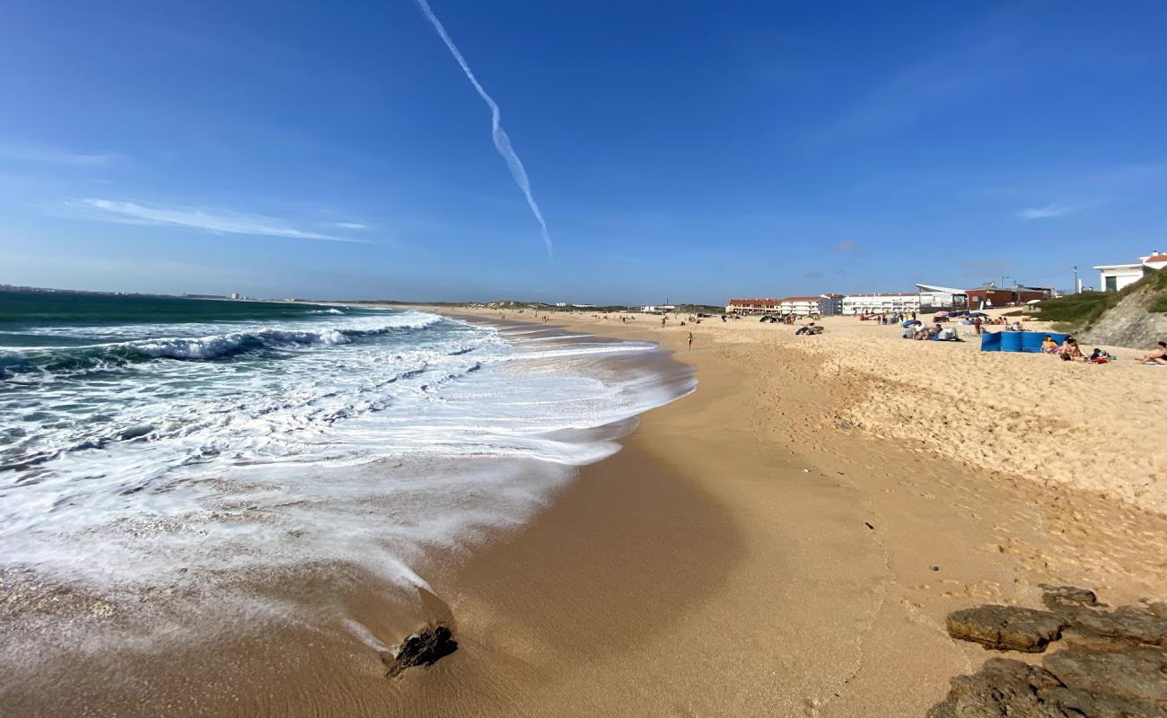 Praia da Consolacao'in fotoğrafı i̇nce bej kum yüzey ile