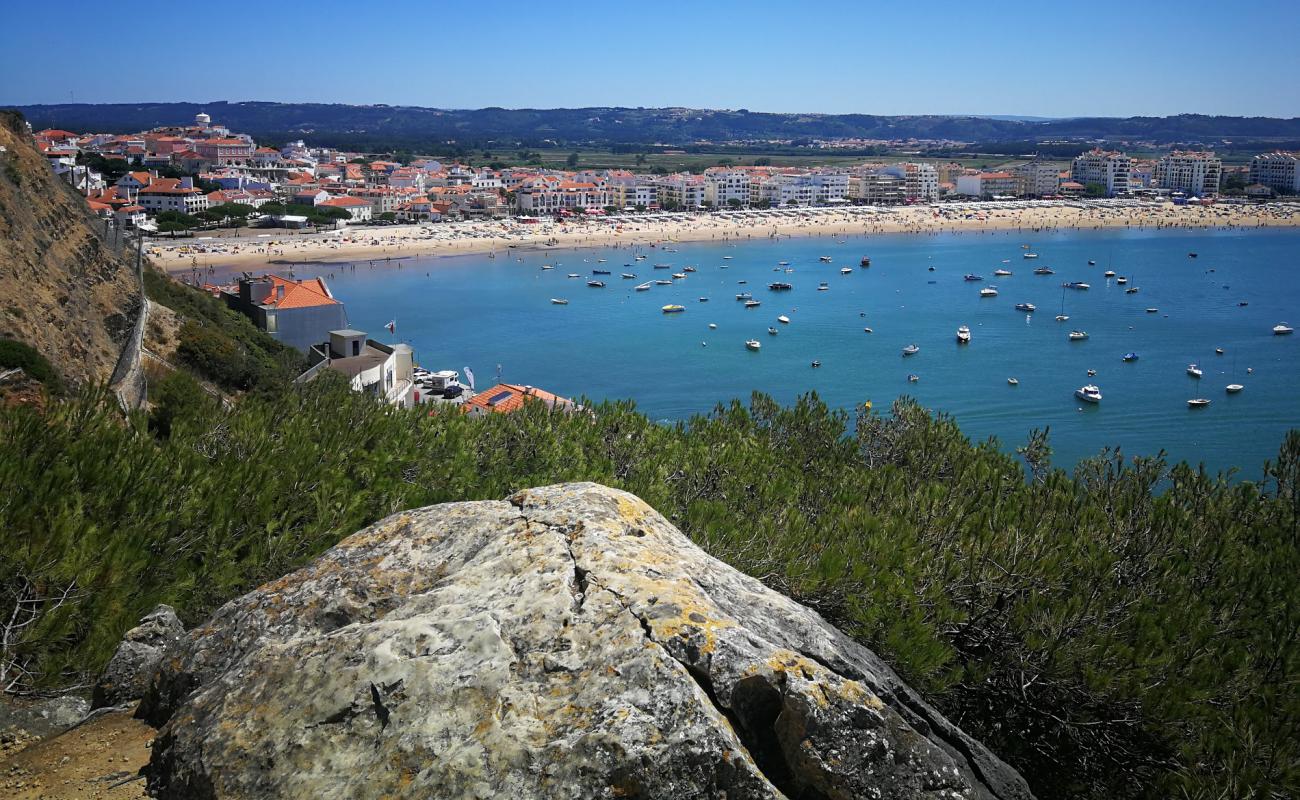 Sao Martinho do Porto'in fotoğrafı parlak ince kum yüzey ile