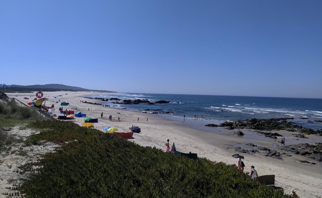 Praia de Afife'in fotoğrafı i̇nce beyaz kum yüzey ile