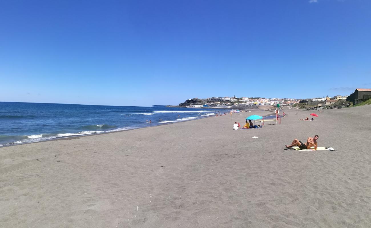 Praia do Monte Verde'in fotoğrafı gri kum yüzey ile