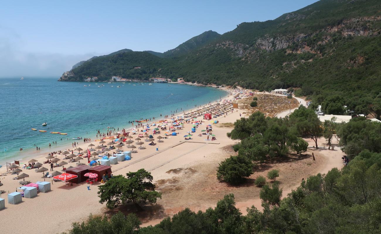 Arrabida Plajı'in fotoğrafı parlak kum yüzey ile