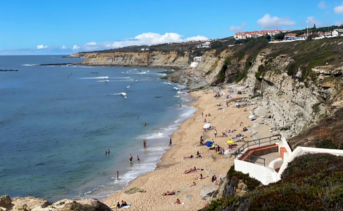 Praia de Sao Sebastiao'in fotoğrafı açık bej kum yüzey ile
