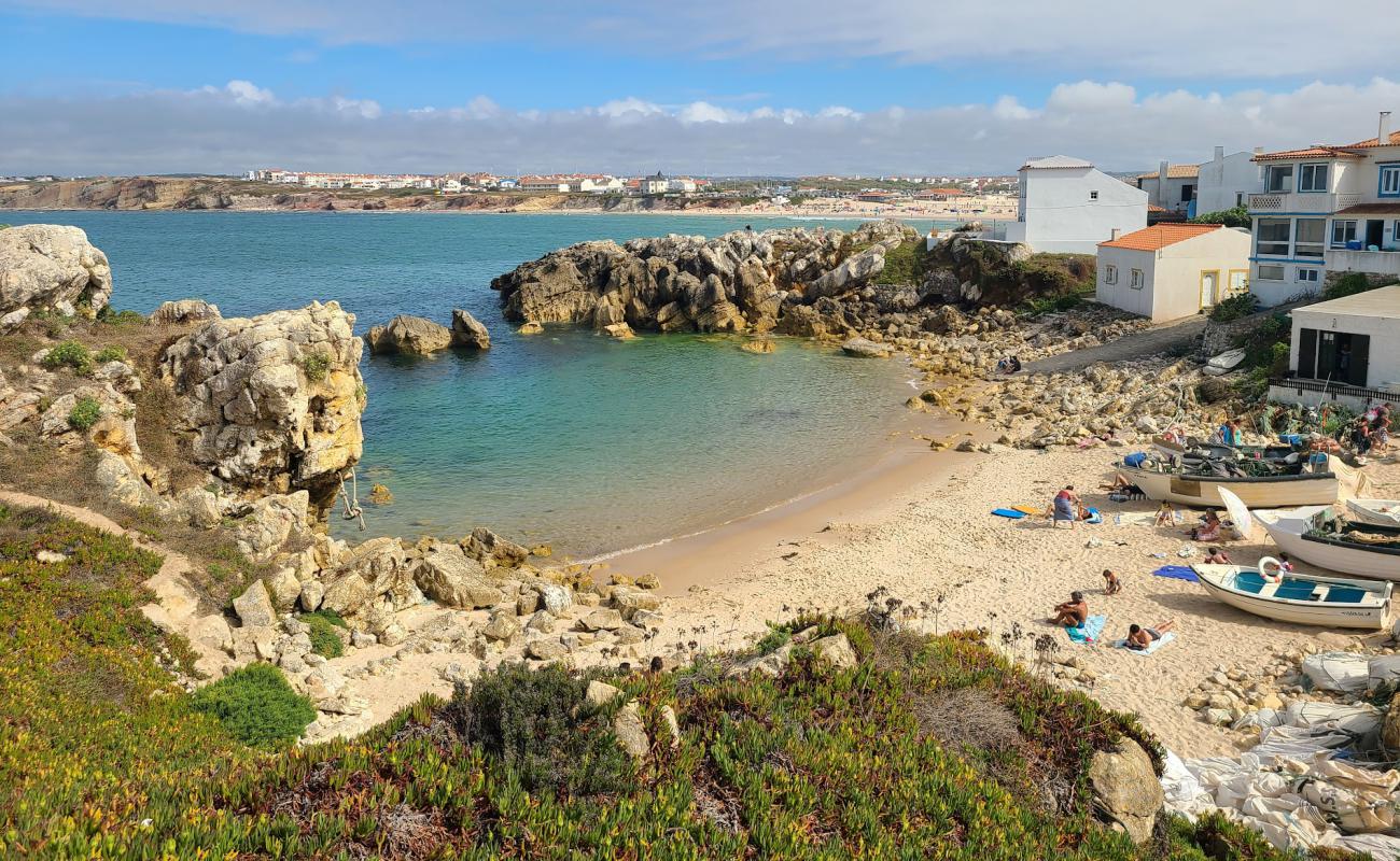 Praia dos Barcos'in fotoğrafı açık bej kum yüzey ile