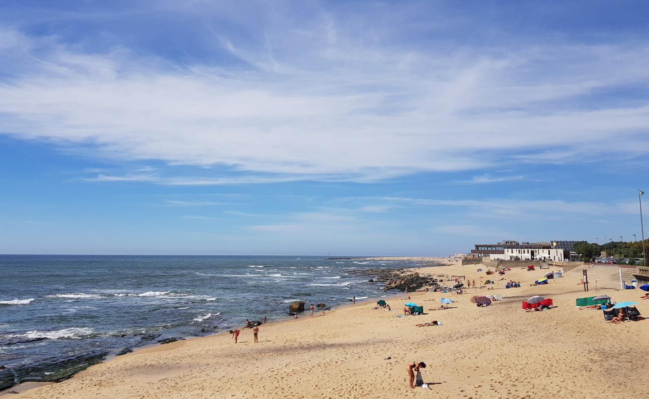 Praia da Granja'in fotoğrafı parlak kum yüzey ile