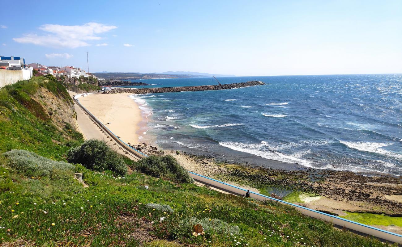 Praia do Norte'in fotoğrafı açık bej kum yüzey ile