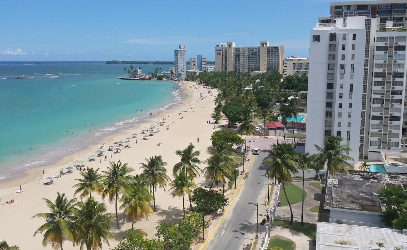 Atlantic beach'in fotoğrafı parlak ince kum yüzey ile