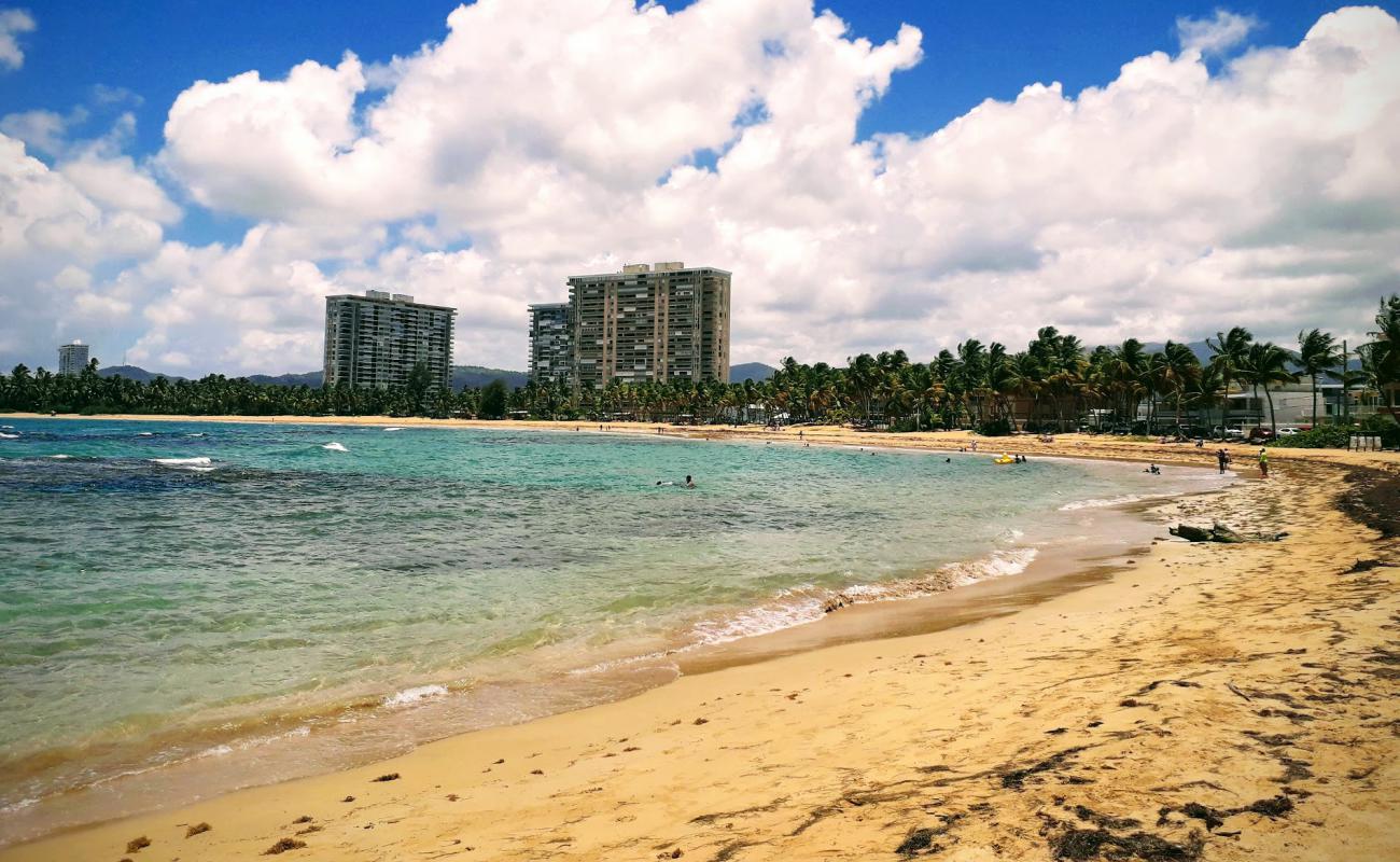 Playa Azul'in fotoğrafı parlak ince kum yüzey ile