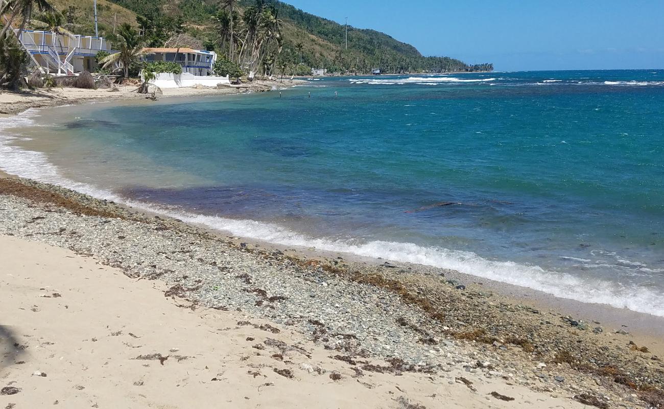 Playa Caribe'in fotoğrafı gri kum ve çakıllar yüzey ile