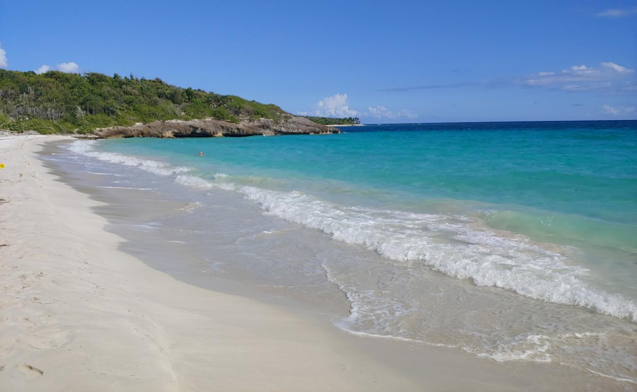 Navio beach'in fotoğrafı i̇nce bej kum yüzey ile