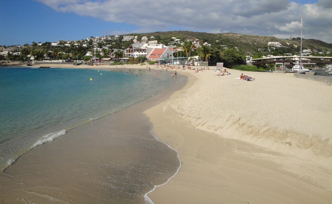 Black Rocks Beach'in fotoğrafı açık bej kum yüzey ile