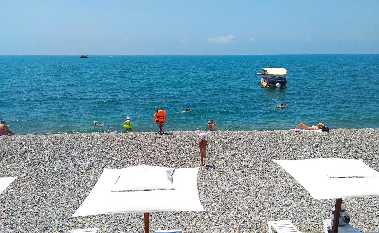 Robinson beach'in fotoğrafı gri çakıl taşı yüzey ile