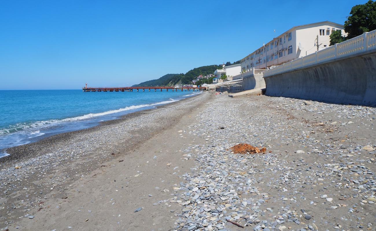 Loo beach II'in fotoğrafı gri çakıl taşı yüzey ile