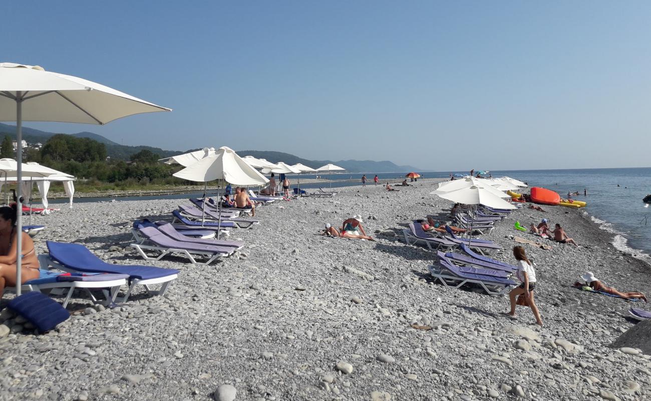 Bagration beach'in fotoğrafı gri çakıl taşı yüzey ile