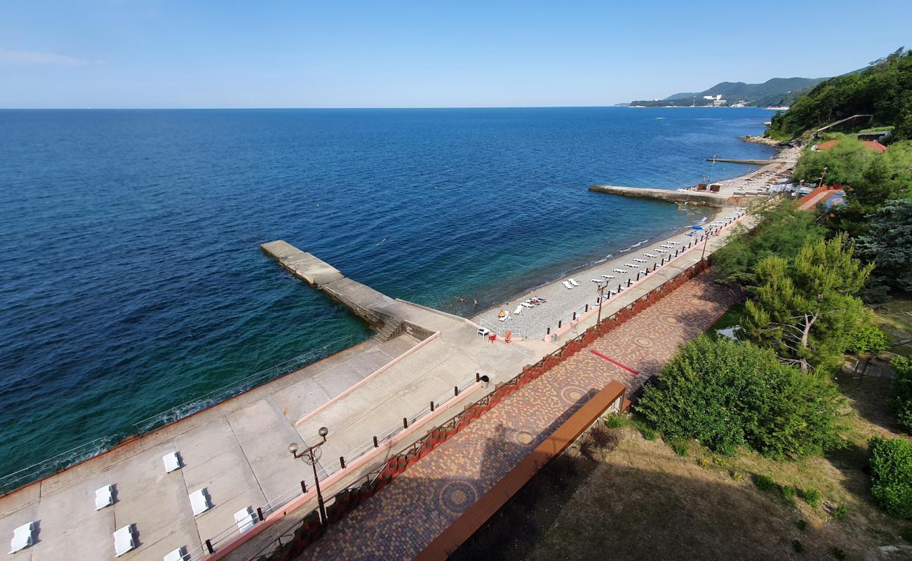 Avtotransportnik beach'in fotoğrafı gri çakıl taşı yüzey ile