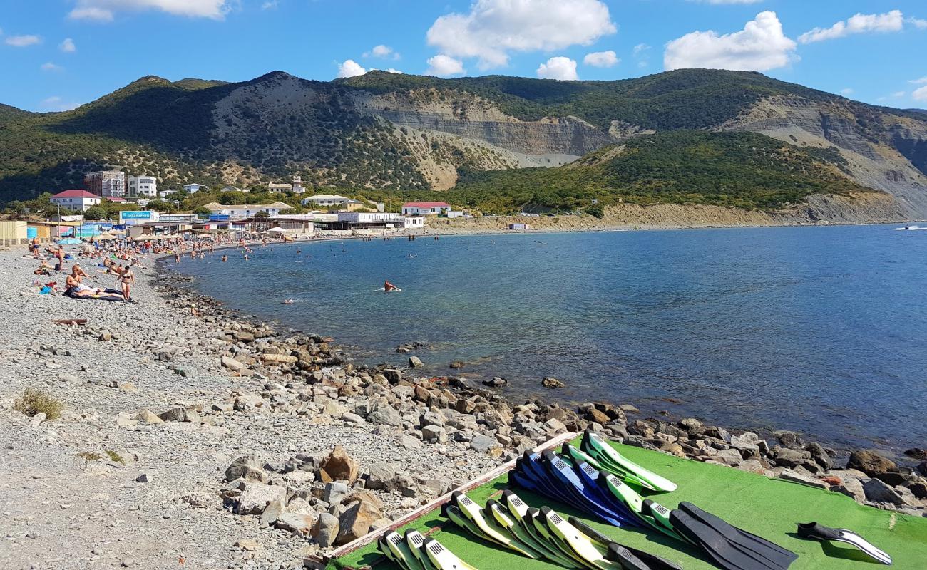 Utrish Beach'in fotoğrafı gri çakıl taşı yüzey ile