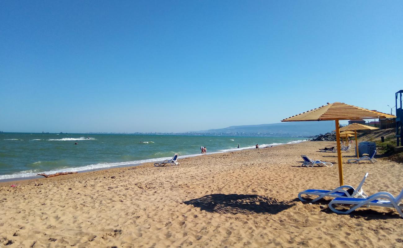 Ray Beach'in fotoğrafı açık bej kum yüzey ile