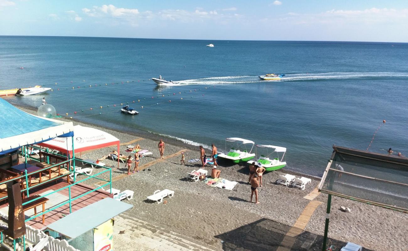 Morskoe beach'in fotoğrafı gri çakıl taşı yüzey ile