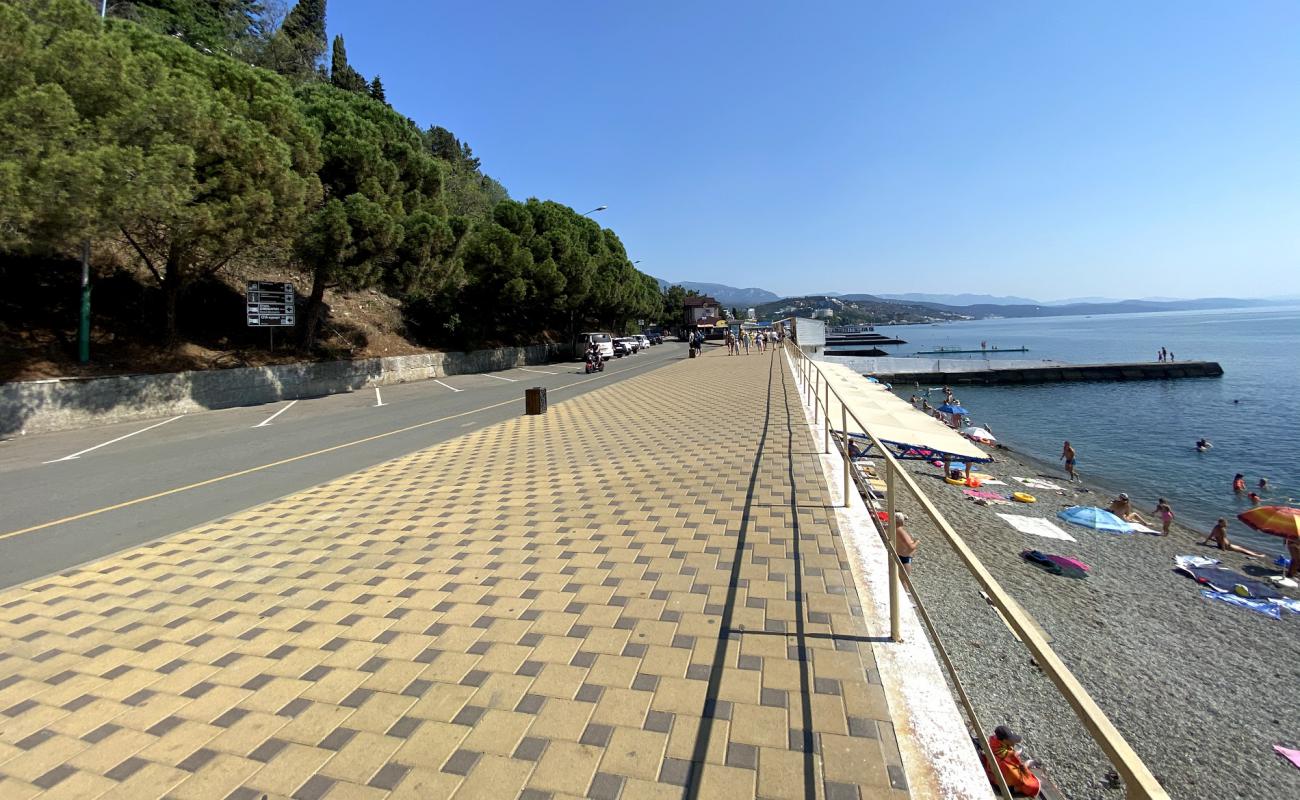 Royal beach'in fotoğrafı gri çakıl taşı yüzey ile