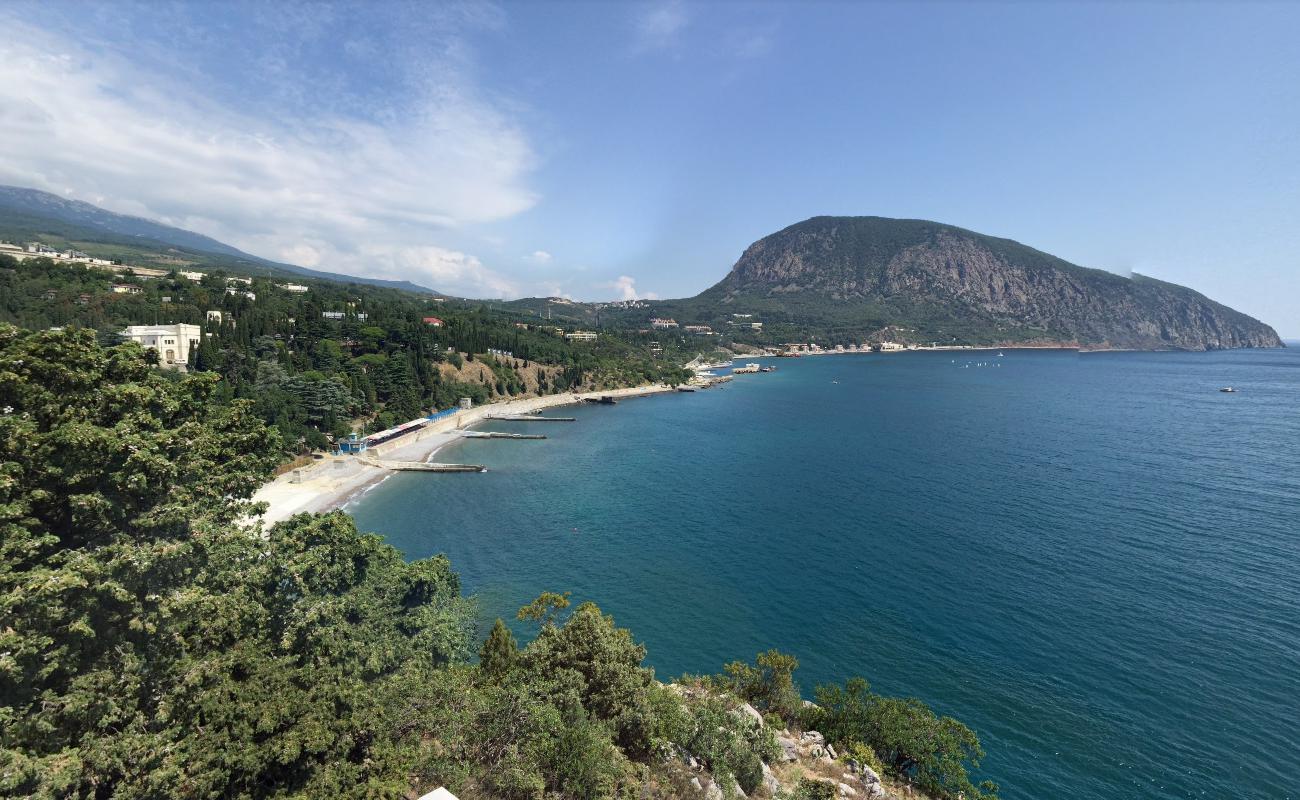 Gurzuf beach'in fotoğrafı orta koylar ile birlikte