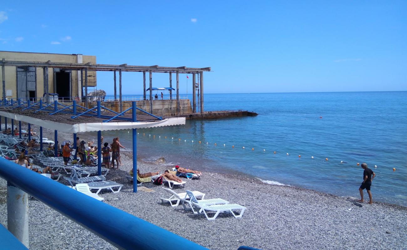 Lower Oreanda'in fotoğrafı gri çakıl taşı yüzey ile