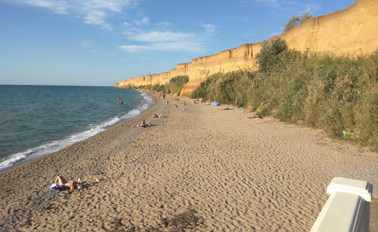 Andreevka beach'in fotoğrafı parlak kum yüzey ile