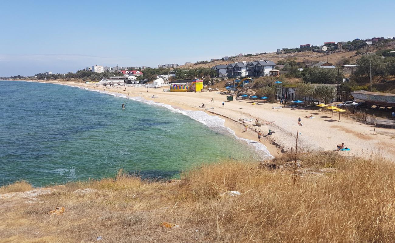 Shcholkino Beach'in fotoğrafı parlak kum yüzey ile