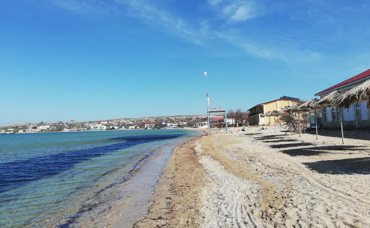 Mysovoye Beach'in fotoğrafı parlak kum yüzey ile