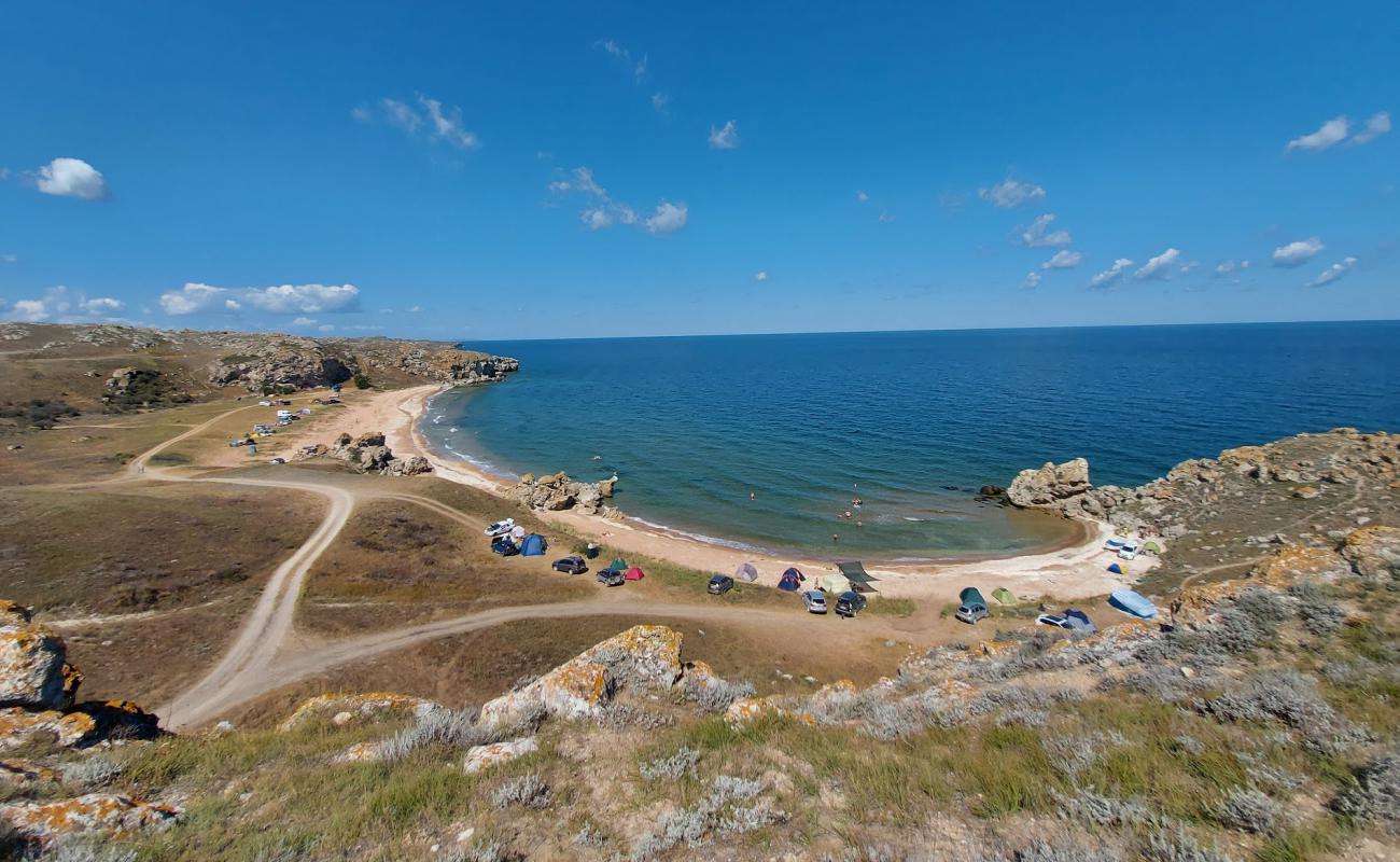 Karalarskiy park II'in fotoğrafı parlak kabuk kumu yüzey ile