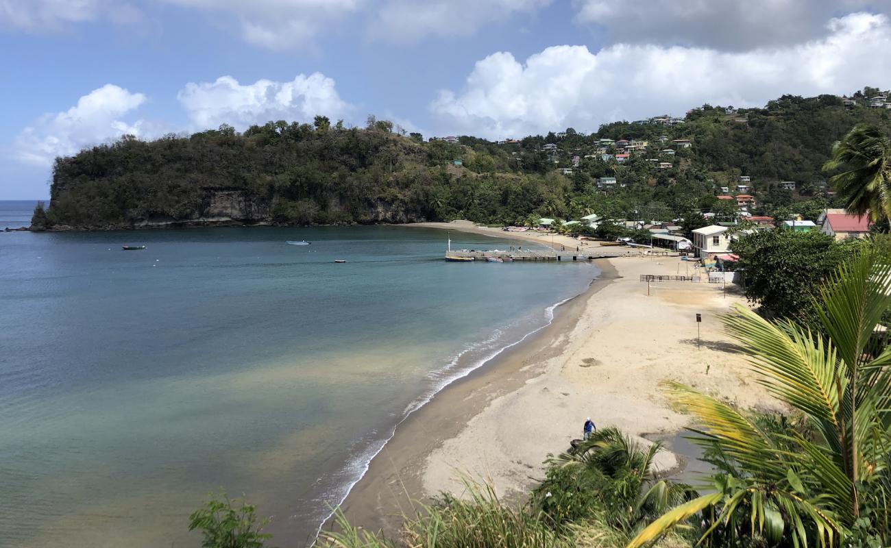 La Raye beach'in fotoğrafı parlak kum yüzey ile