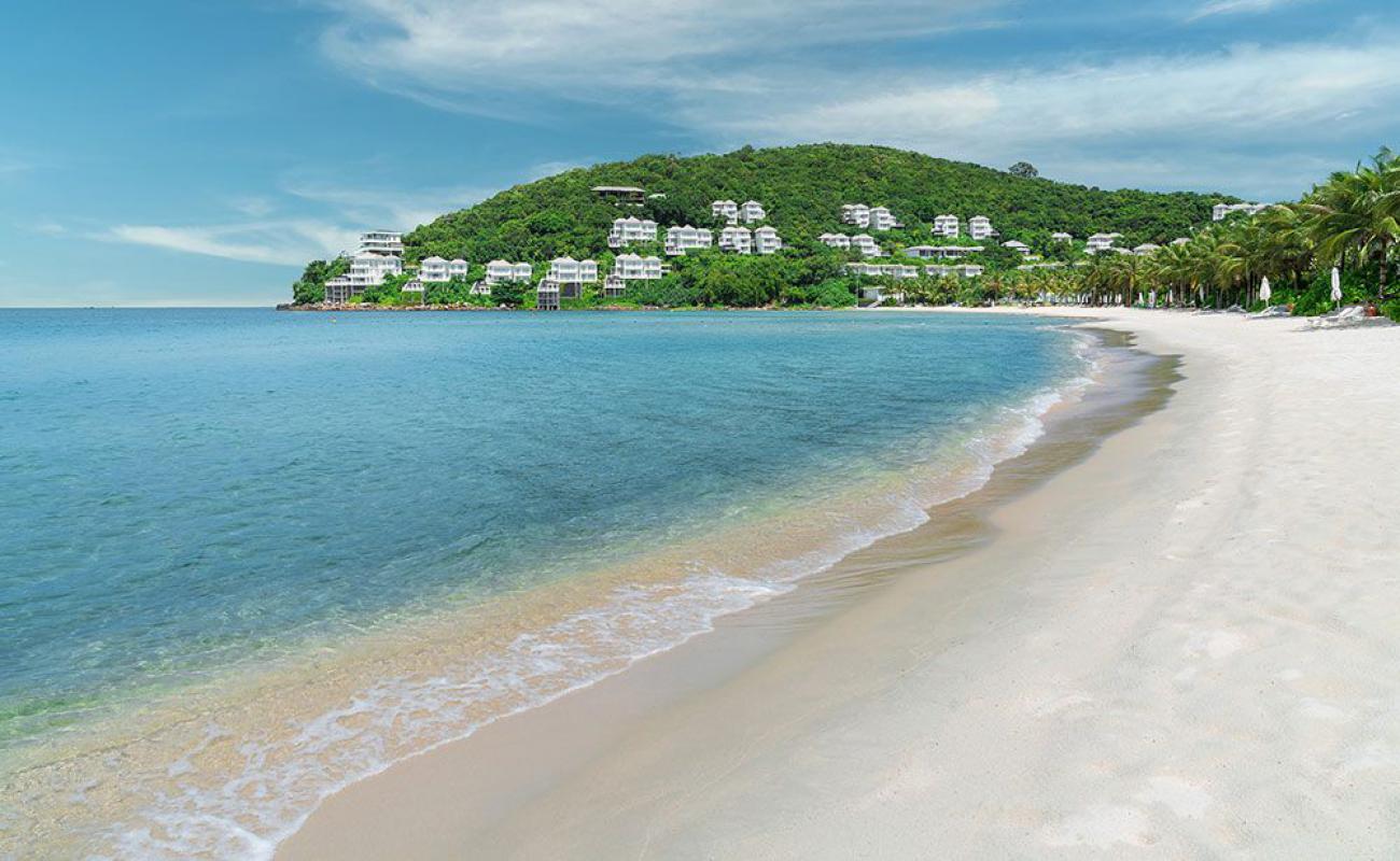 Ong Doi Beach'in fotoğrafı beyaz ince kum yüzey ile