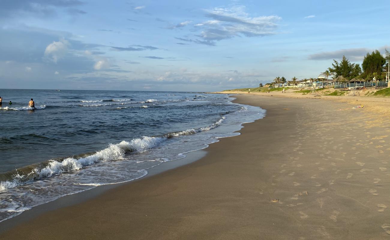 Long Hai Channel Beach'in fotoğrafı parlak ince kum yüzey ile