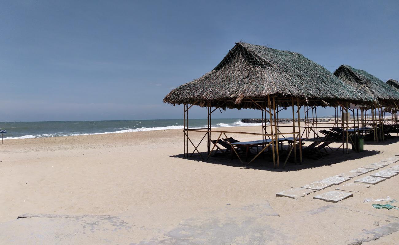 Binh Chau Beach II'in fotoğrafı açık bej kum yüzey ile