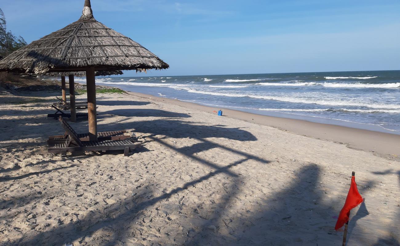 Tien Thanh Beach'in fotoğrafı parlak kum yüzey ile