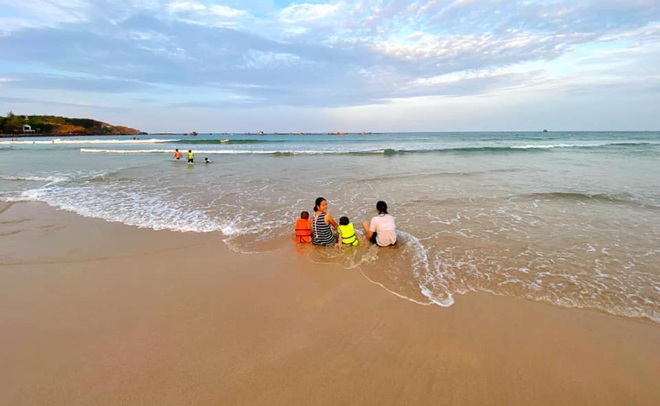 Ganh Da Dia Beach'in fotoğrafı açık bej kum yüzey ile