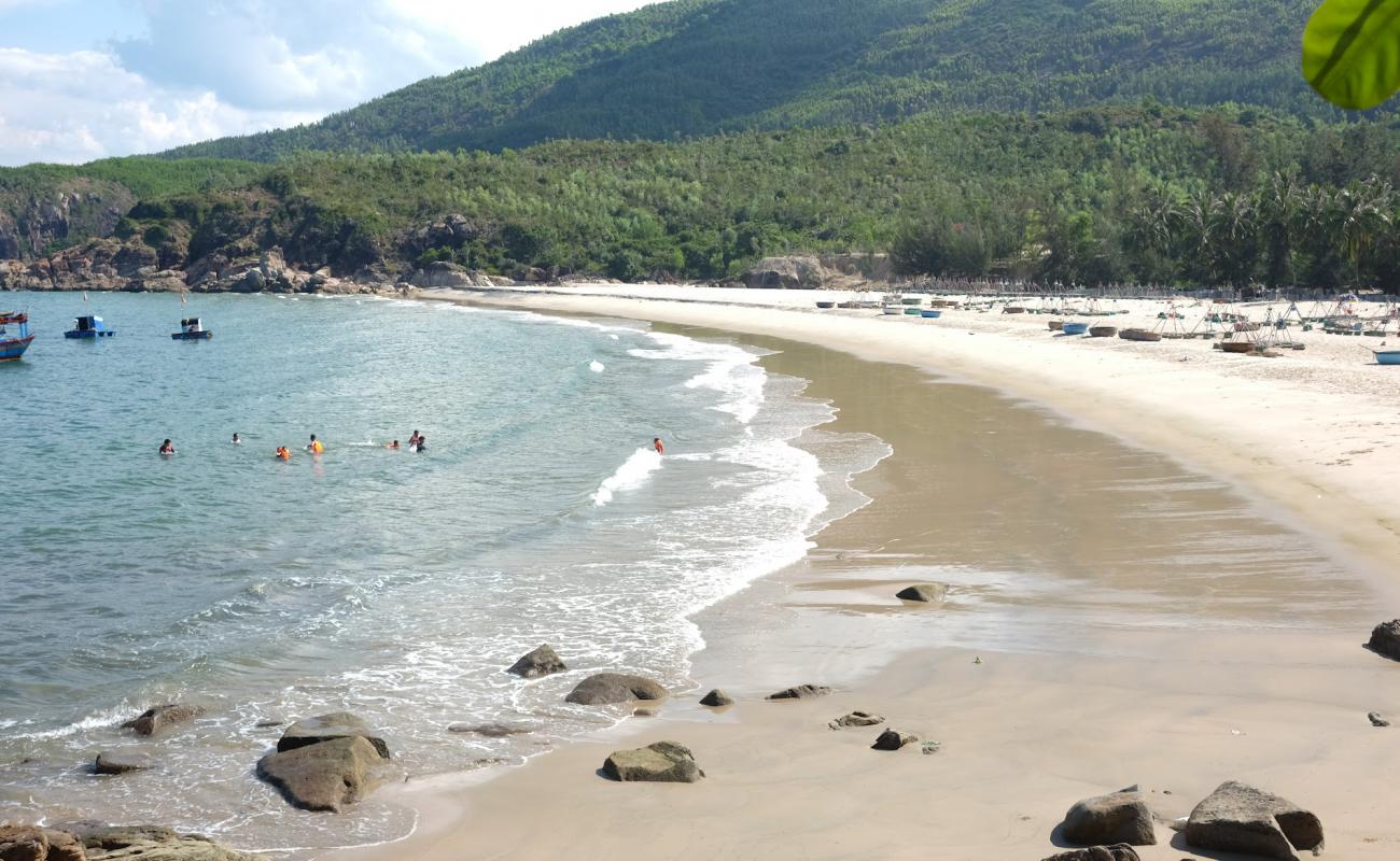 Bai Bang Beach'in fotoğrafı açık bej kum yüzey ile