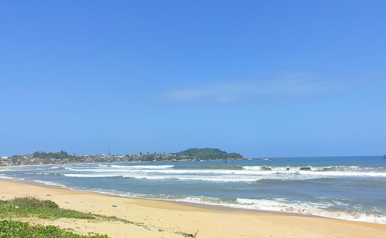 Xuan Thanh Beach'in fotoğrafı açık bej kum yüzey ile