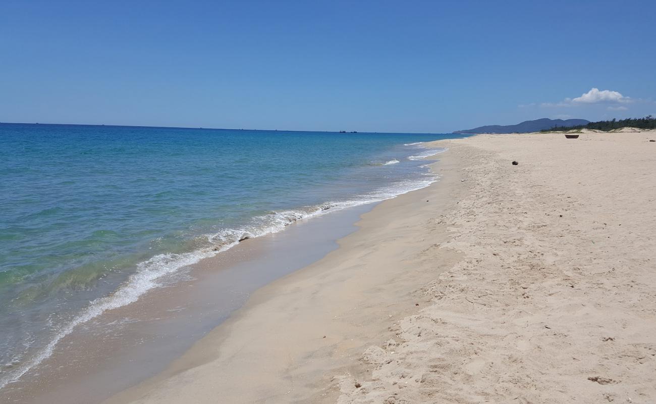 Bai Ngang Beach'in fotoğrafı açık bej kum yüzey ile