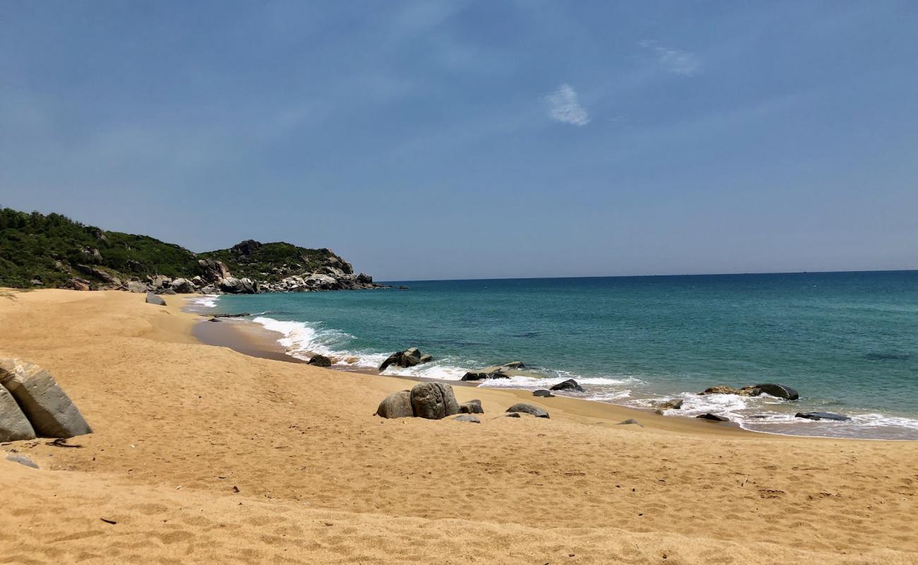 Go Co Beach'in fotoğrafı açık bej kum yüzey ile