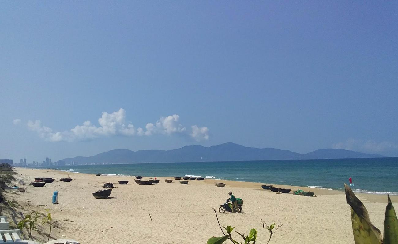 Tan Tra Beach'in fotoğrafı i̇nce bej kum yüzey ile