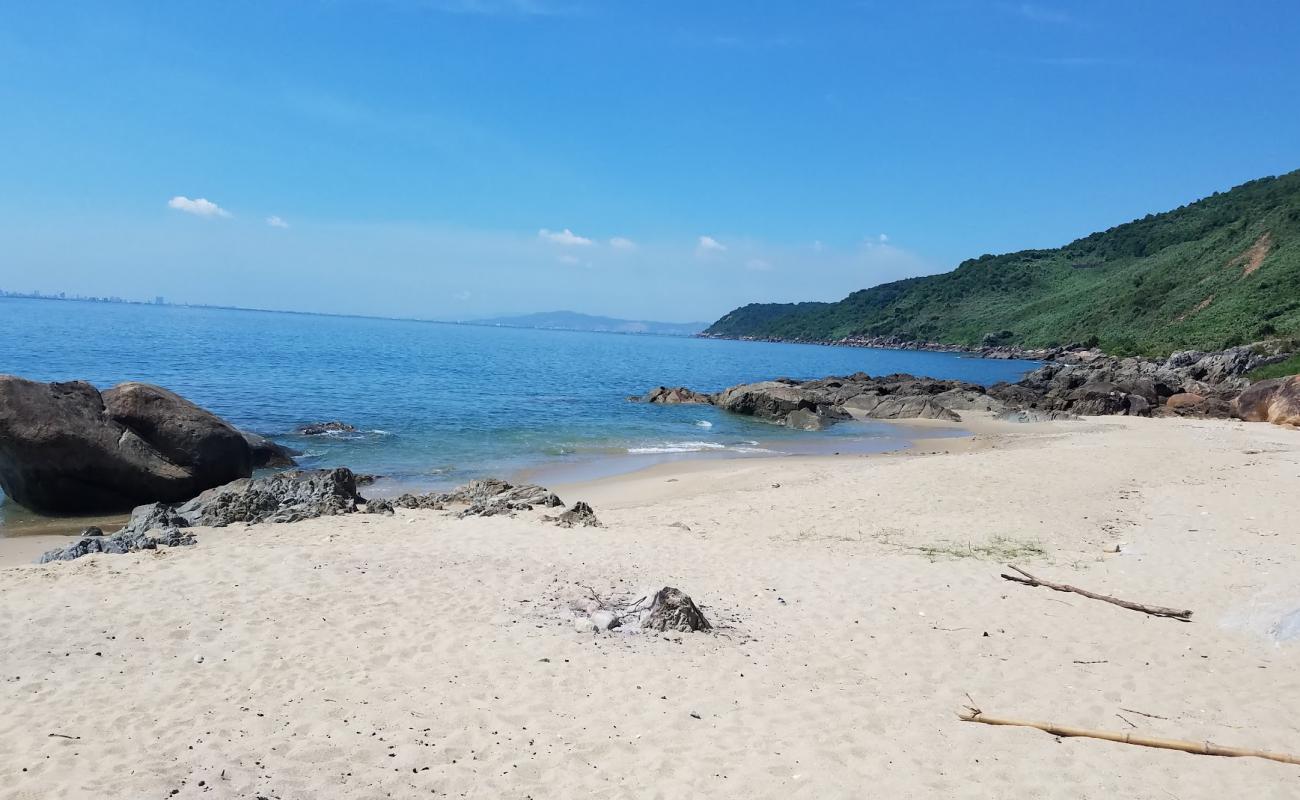 Sung Co Beach'in fotoğrafı parlak kum yüzey ile